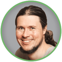 IQGeo-Profilbild-Dustin-Ward-Hintergrund-grau_240x240