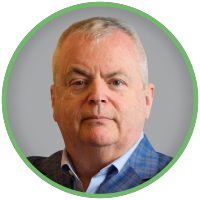IQGeo-Profilbild-Tom-Maguire-Hintergrund-grau_200x200