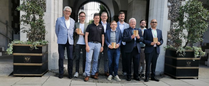 IQGeo gibt die Gewinner des EMEA Customer and Partner Innovation Award 2025 bekannt | IQGeo